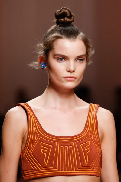 Look 30